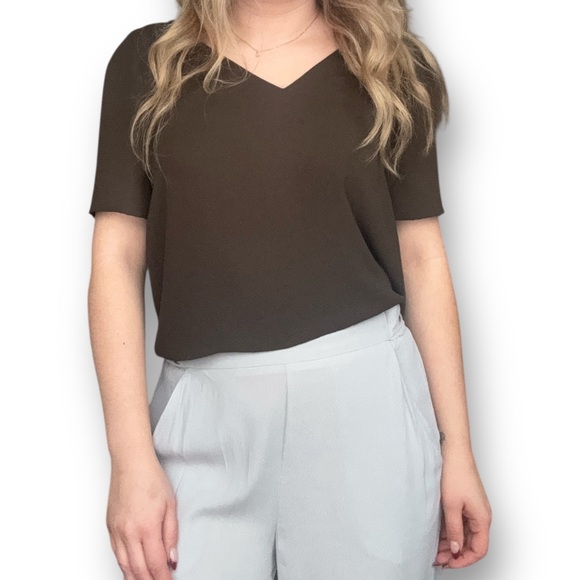 Aritzia Babaton Randy Blouse - Picture 1 of 5